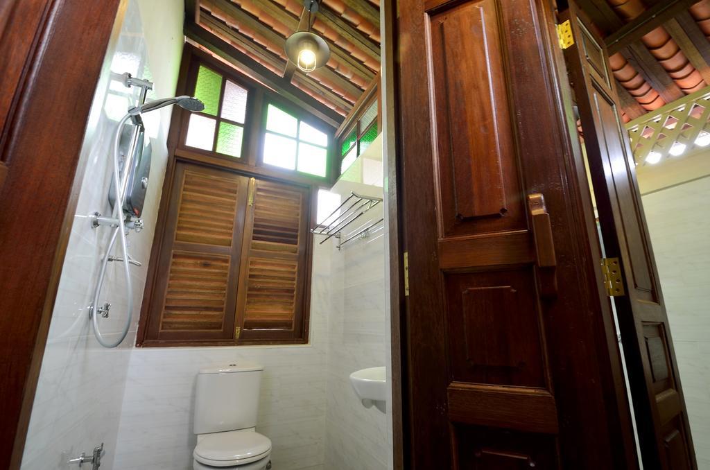 Yong Yi Yuen Guesthouse George Town Esterno foto